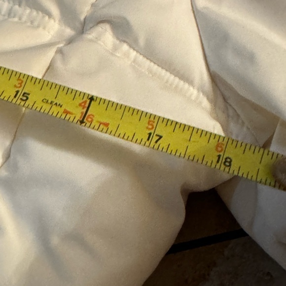 Steve Madden Small Winter White Puffer Jacket - Picture 9 of 17